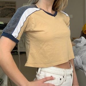 Urban Outfitters Crop Top size XS